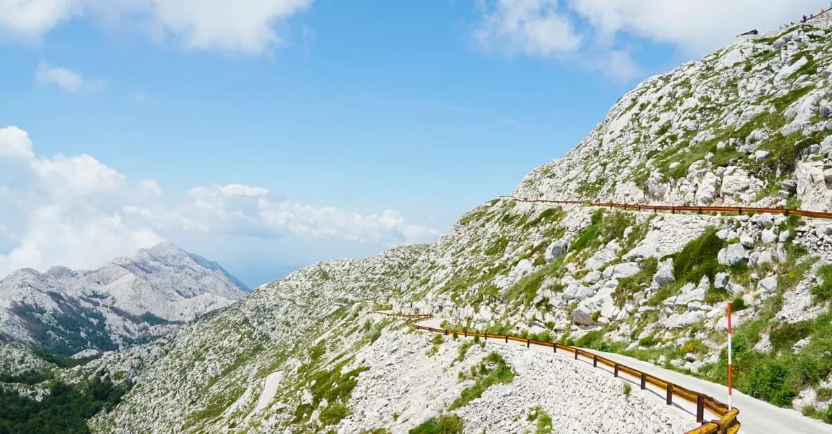 Guía para planificar un viaje accesible a la montaña